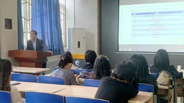 日語系成功舉辦職業規劃講座，搭建教育信息咨詢新橋梁